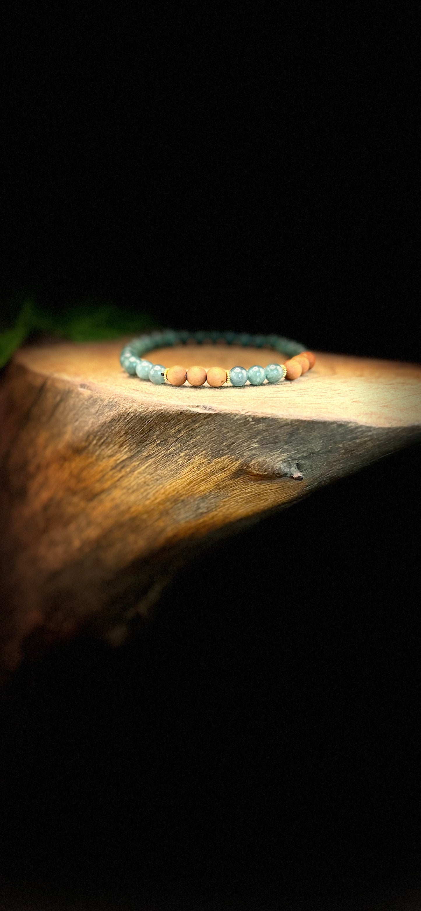 Blue Sandalwood Single Circle Bracelet