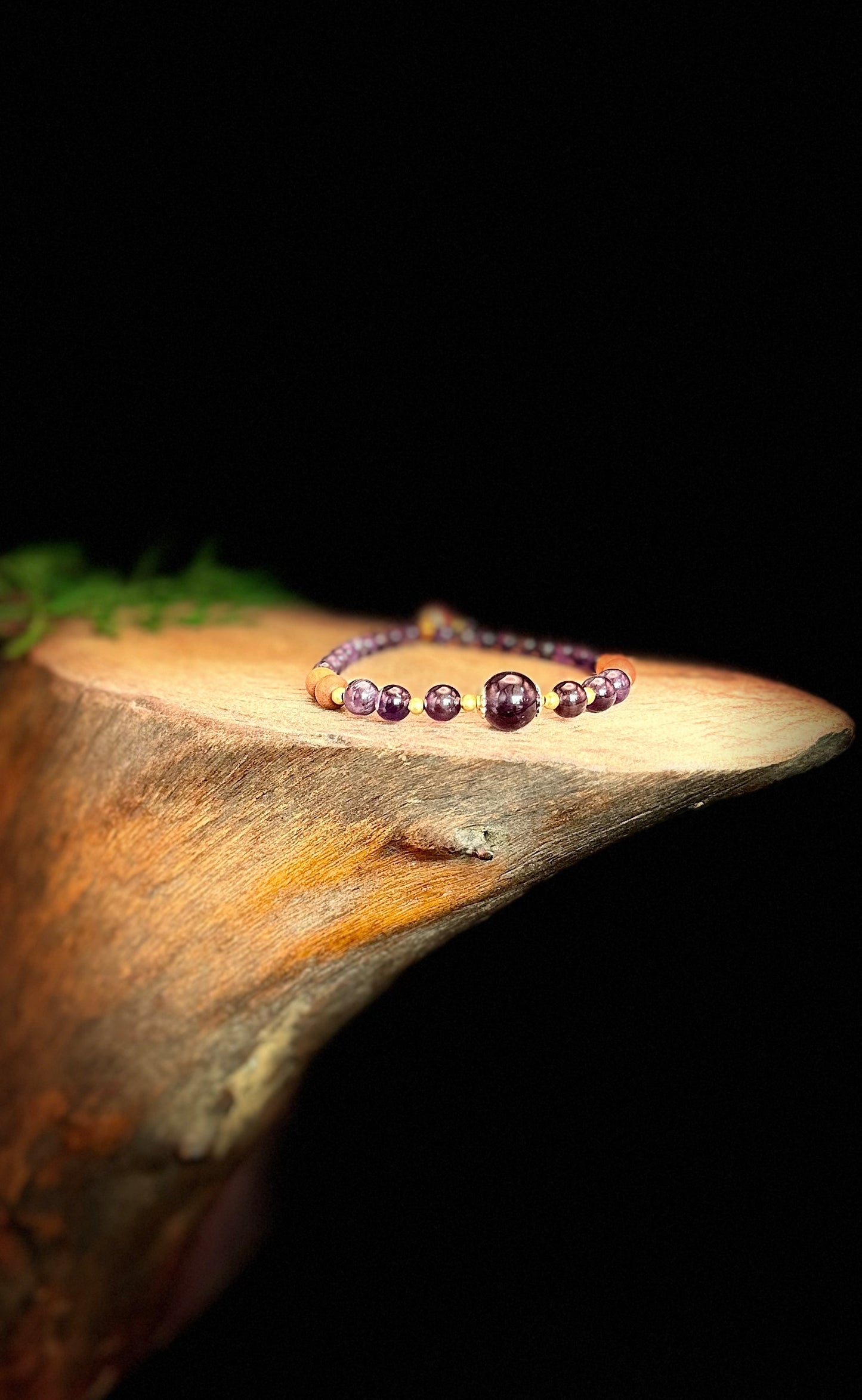 Amethyst Sandalwood Single Circle Bracelet