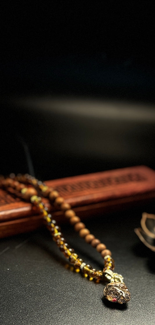 Amber sandalwood layered bracelet